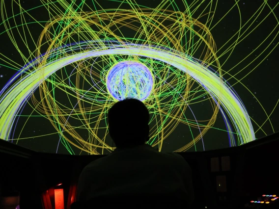 Planetarium operator
